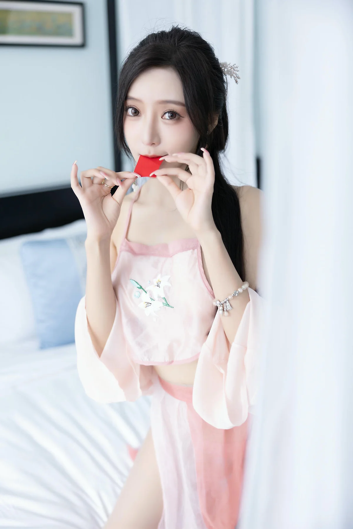 XiuRen 秀人 No.N335 王馨瑶粉色古装写真 - 6