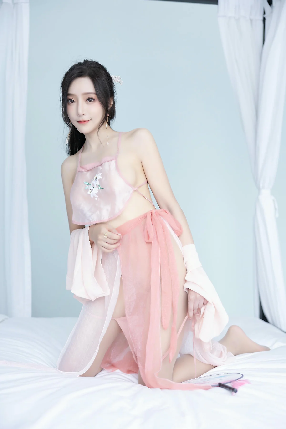 XiuRen 秀人 No.N335 王馨瑶粉色古装写真 - 9