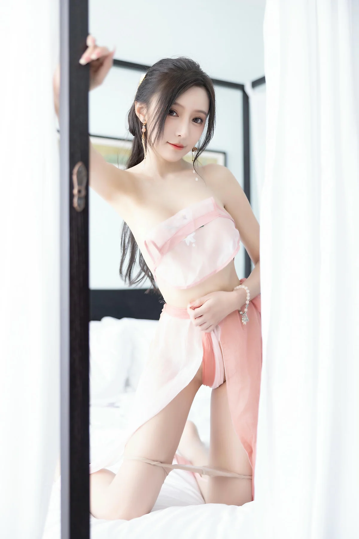 XiuRen 秀人 No.N335 王馨瑶粉色古装写真 - 6