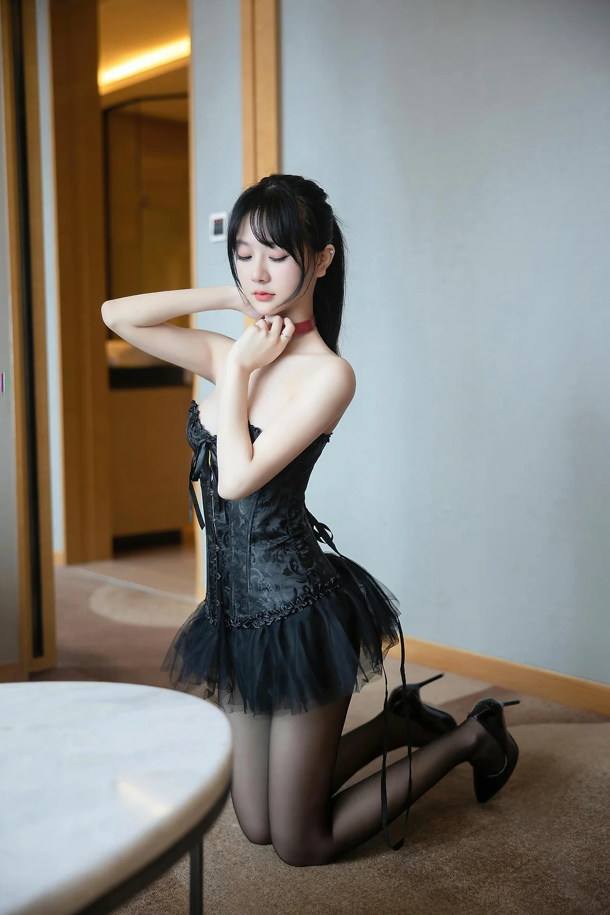 XiuRen 秀人 No.N337 谢小蒽黑丝香肩礼裙 - 3