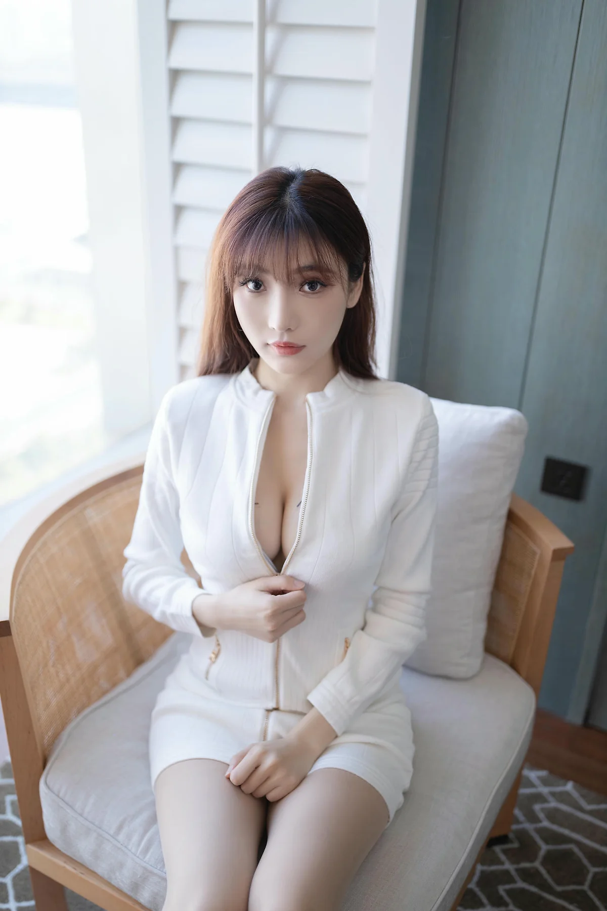 XiuRen 秀人 No.N341 鱼子酱Fish紧身爆乳翘臀 - 2