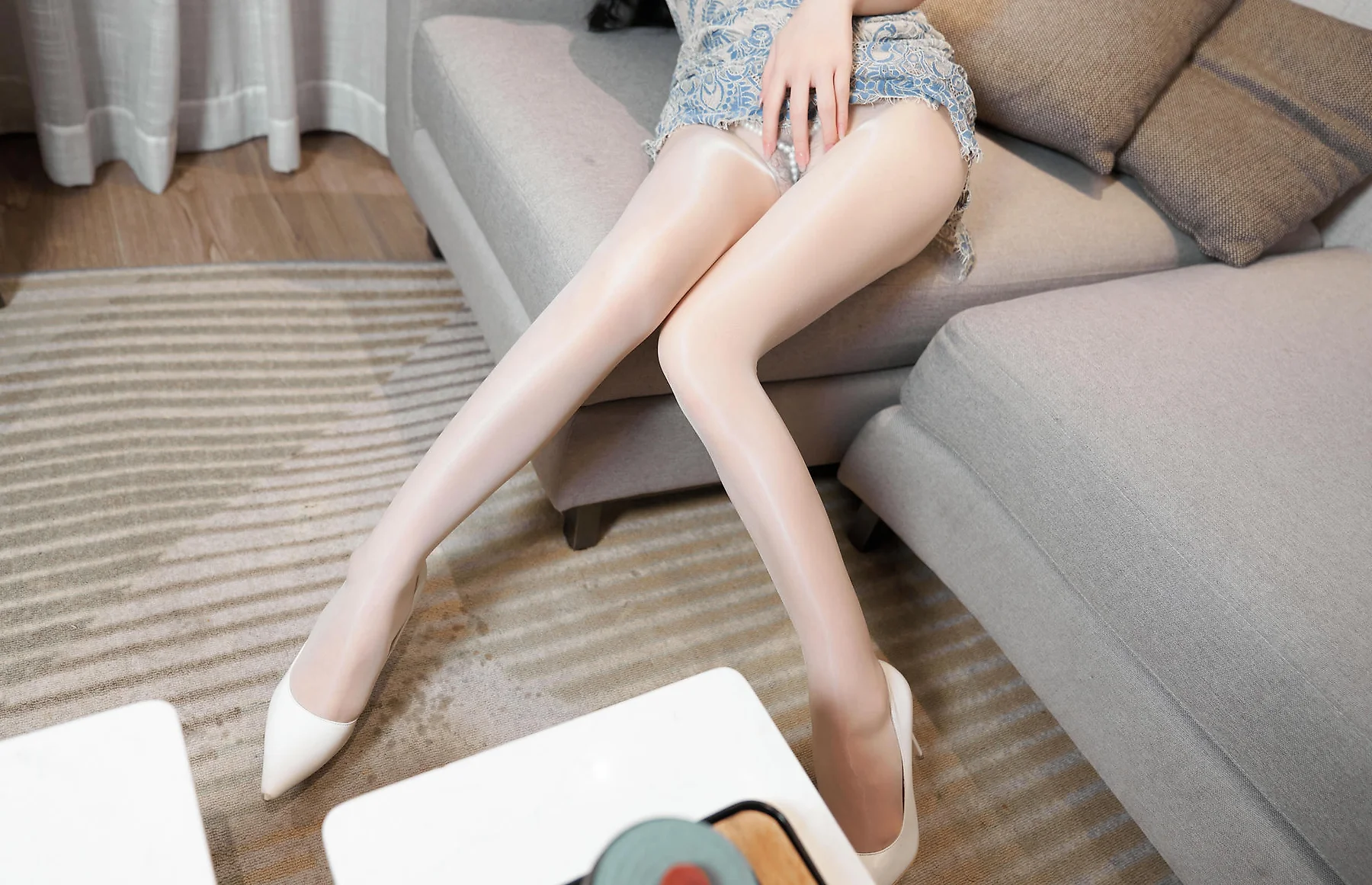XiuRen 秀人 No.N349 周于希香肩肉丝美裙 - 3