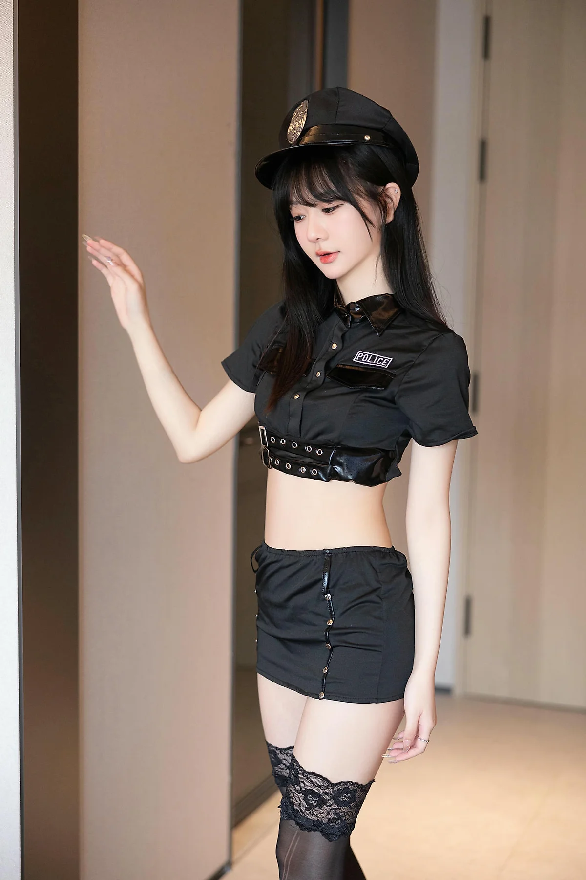XiuRen 秀人 No.N350 谢小蒽制服性感女警 - 8