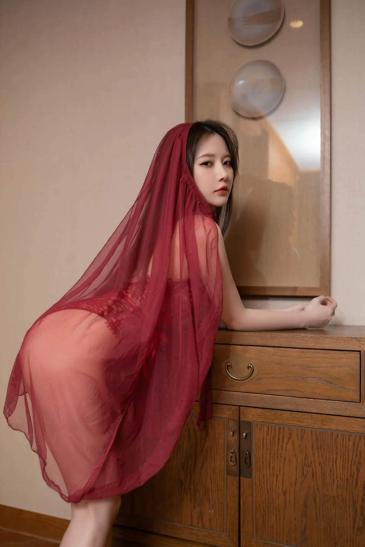XiuRen 秀人 No.N351 鱼子酱Fish红色纱裙美腿写真 - 10