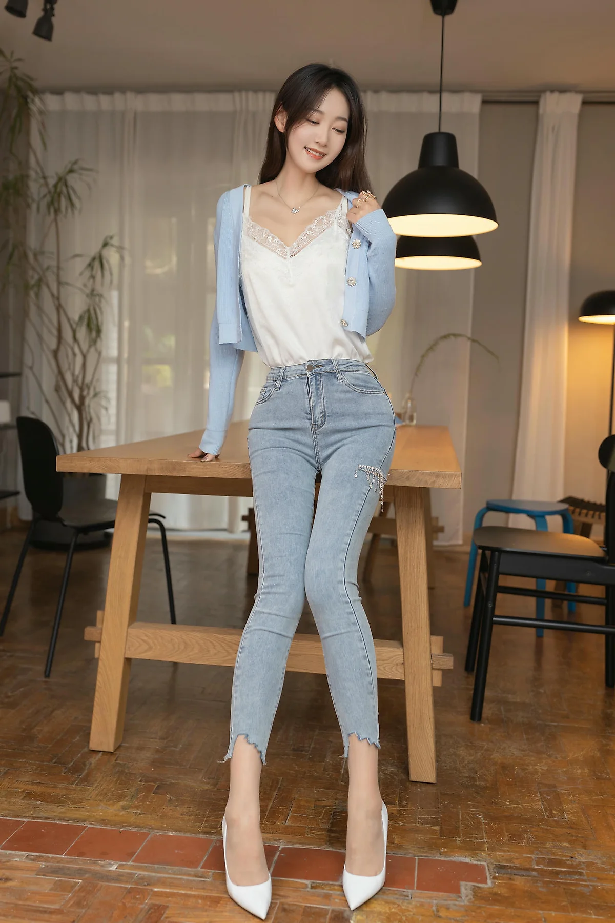 XiuRen 秀人 No.N353 唐安琪长腿牛仔裤女神写真 - 7