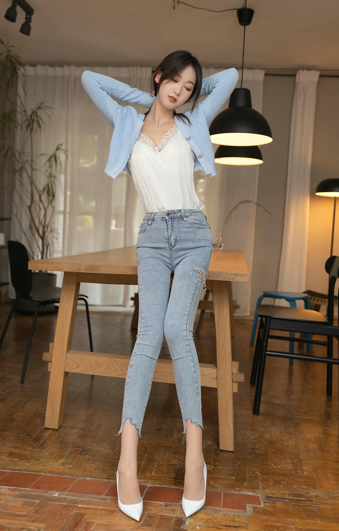 XiuRen 秀人 No.N353 唐安琪长腿牛仔裤女神写真 - 8