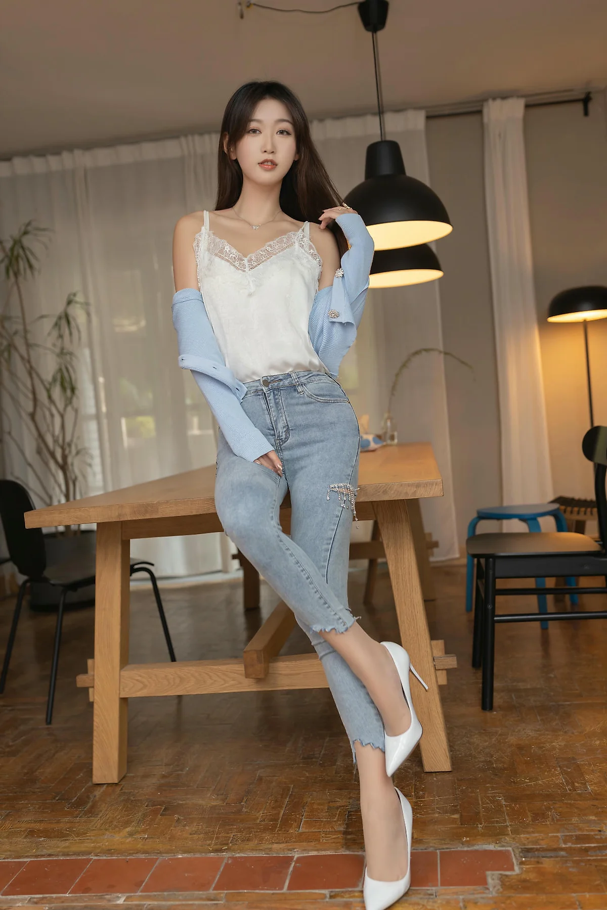 XiuRen 秀人 No.N353 唐安琪长腿牛仔裤女神写真 - 2