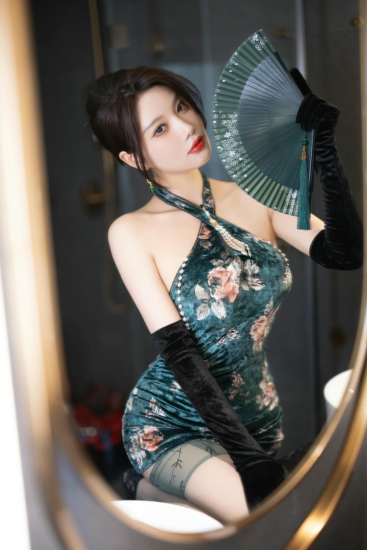 XiuRen 秀人 No.N354 杨晨晨旗袍香肩情趣内衣 - 8