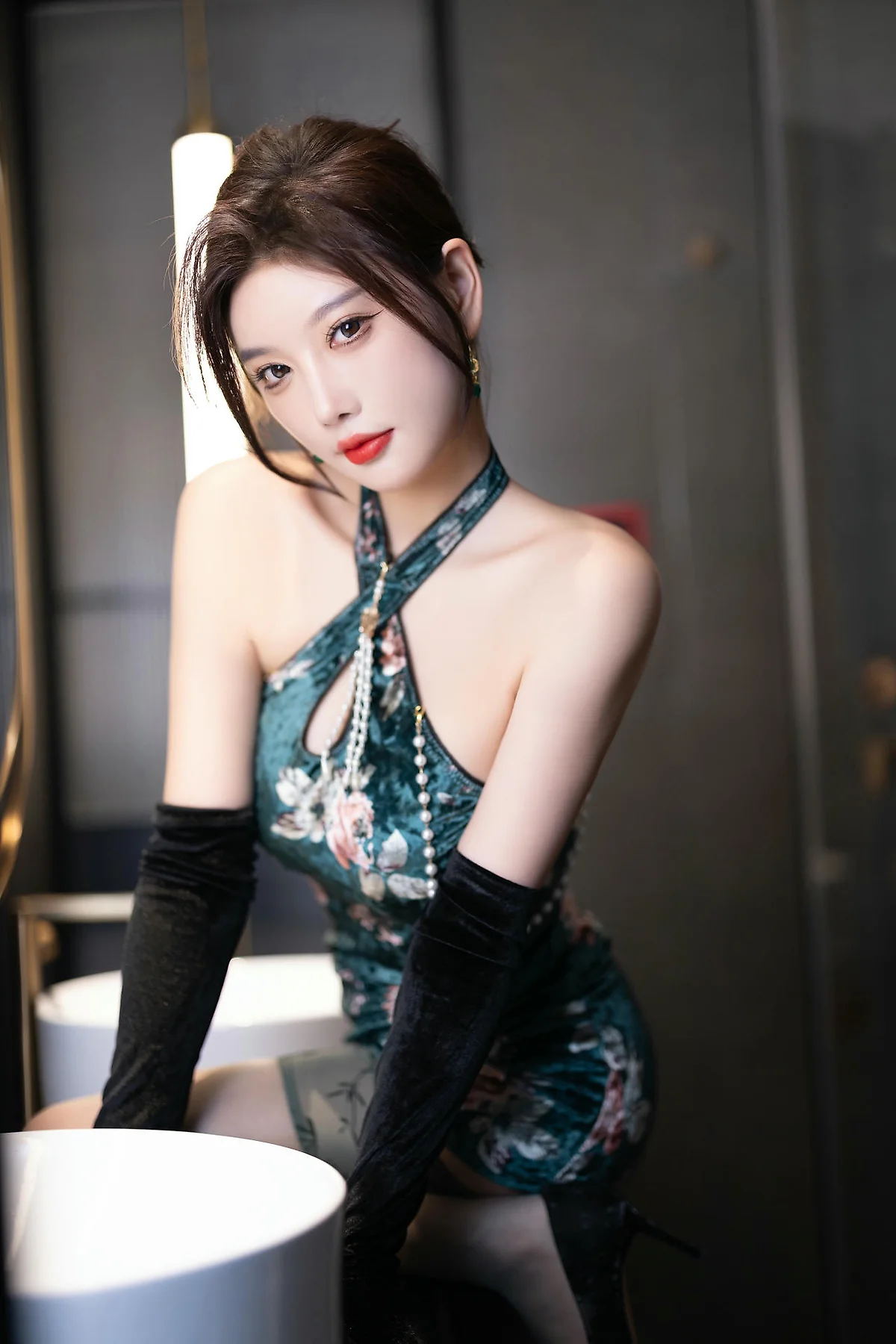 XiuRen 秀人 No.N354 杨晨晨旗袍香肩情趣内衣 - 9