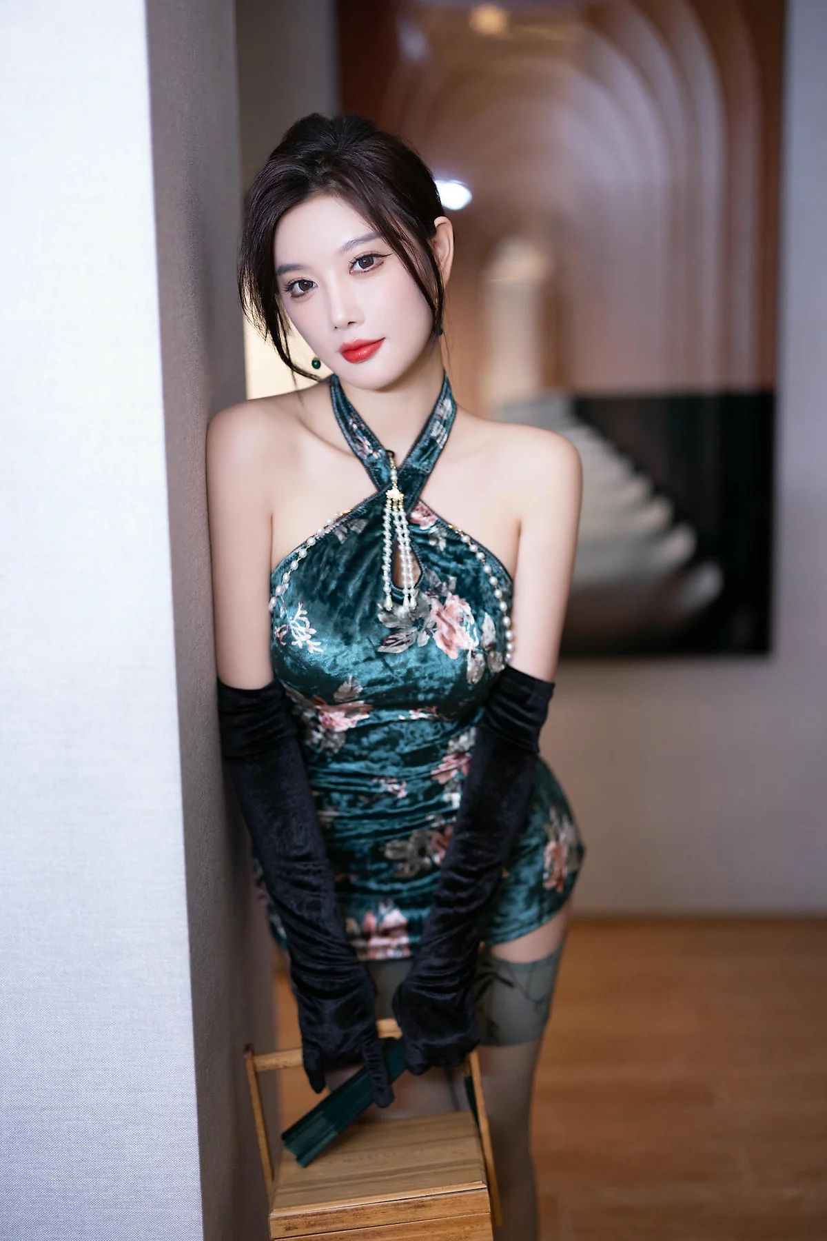 XiuRen 秀人 No.N354 杨晨晨旗袍香肩情趣内衣 - 7