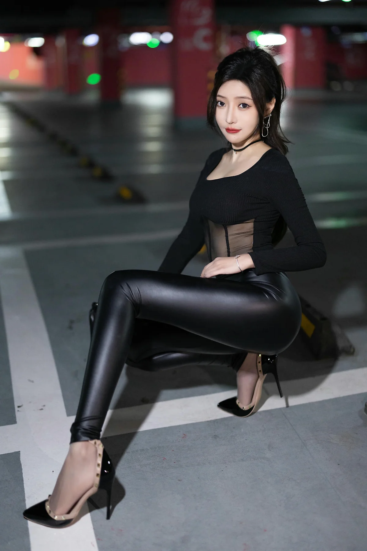 XiuRen 秀人 No.N357 王馨瑶黑色皮裤高跟 - 9