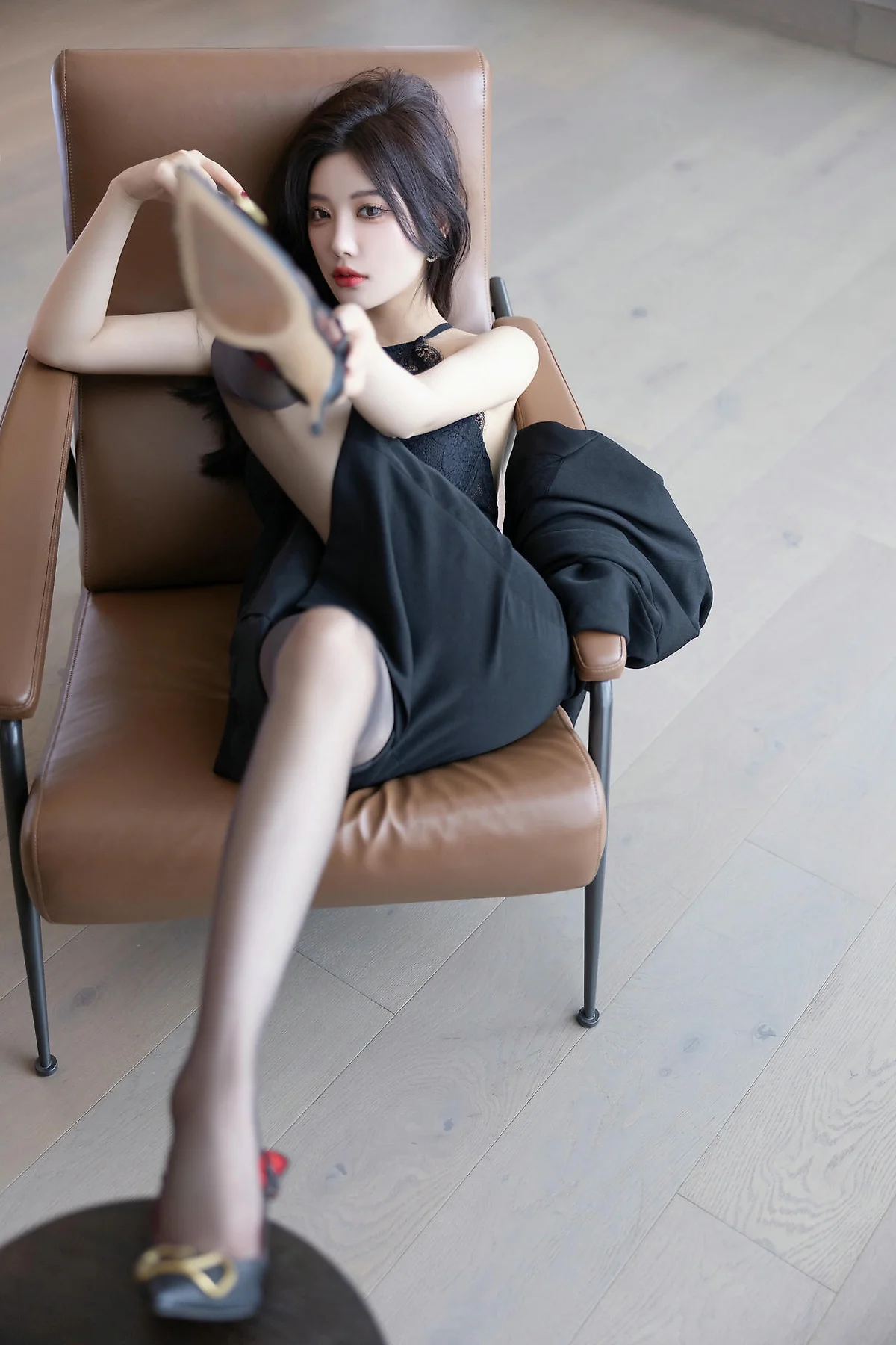XiuRen 秀人 No.N370 杨晨晨OL制服职业装 - 2