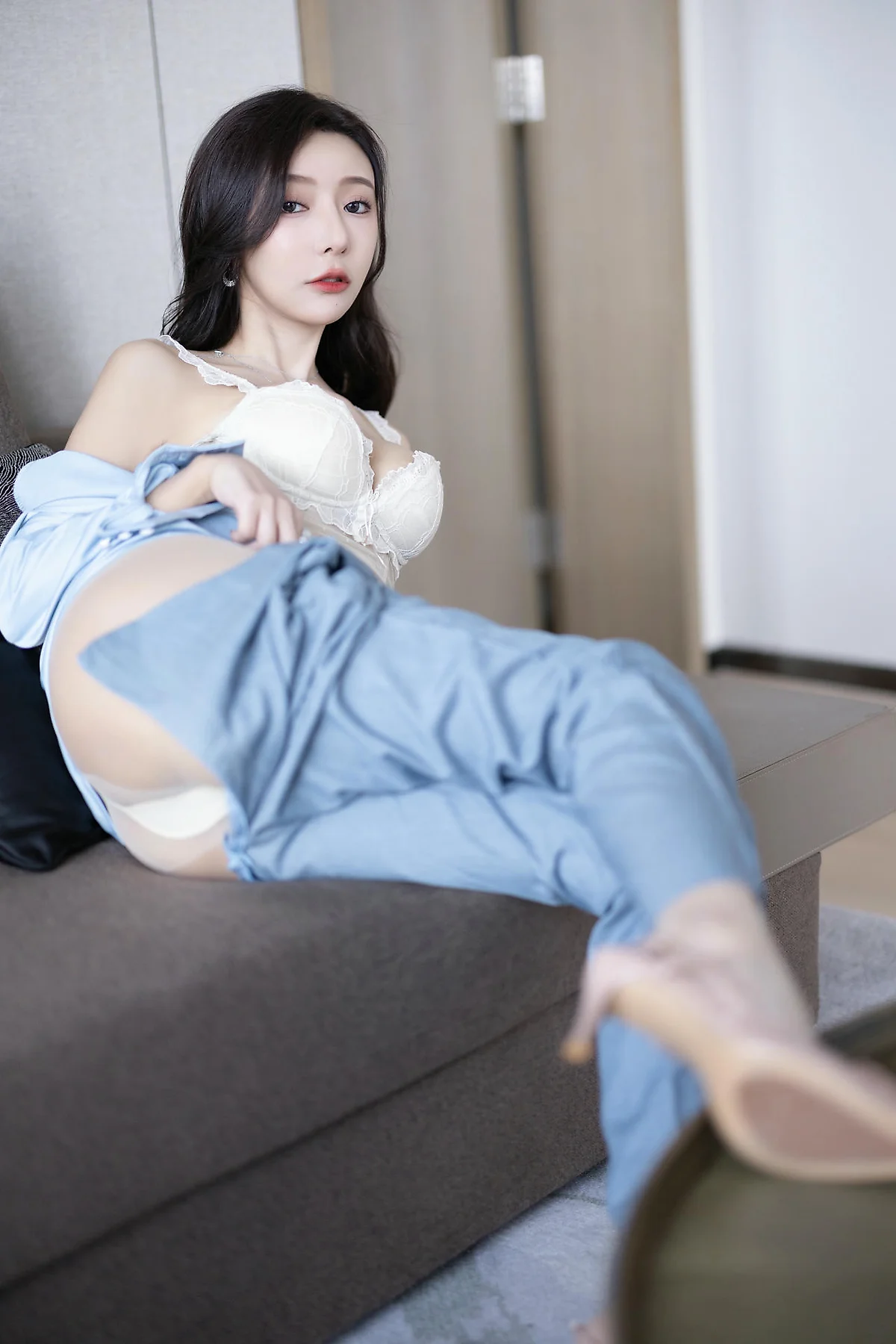 XiuRen 秀人 No.N382 王馨瑶丝绸性感气质美女 - 1