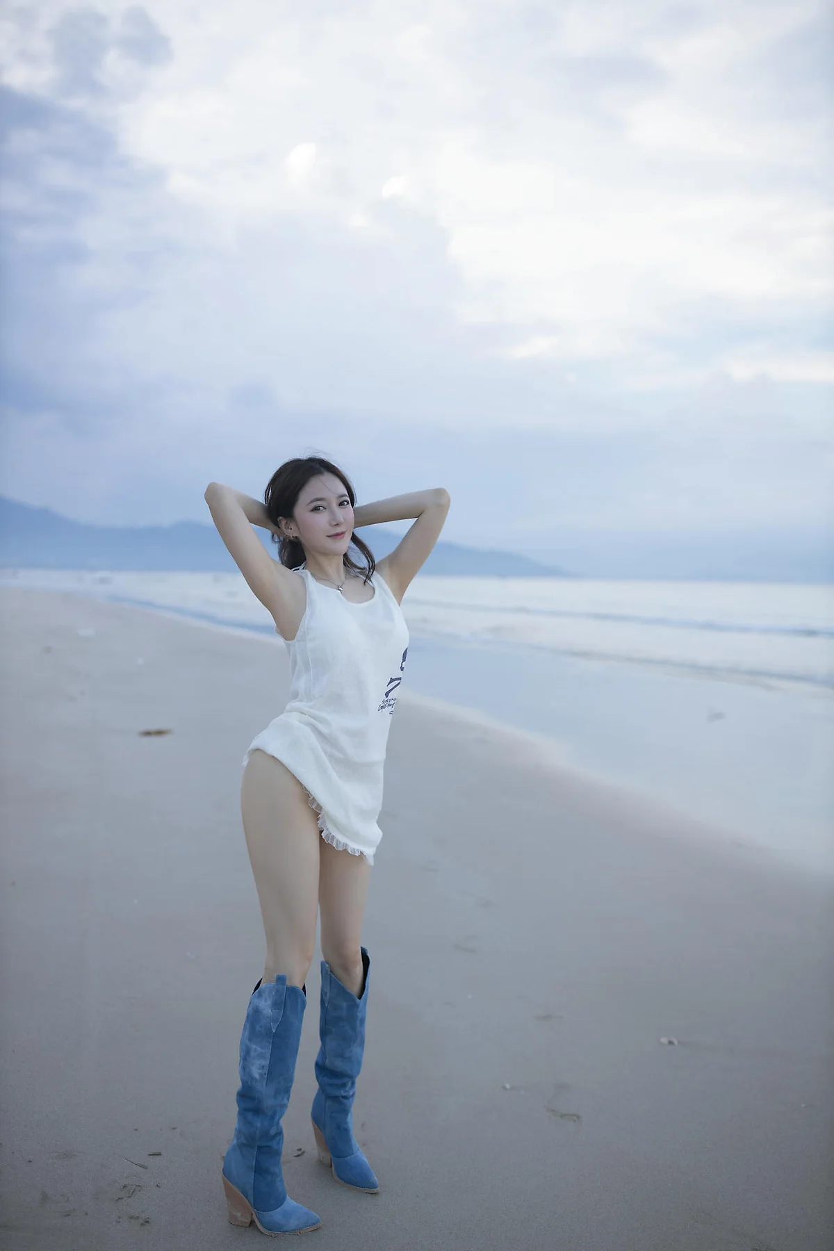 XiuRen 秀人 No.N390 鱼子酱Fish沙滩白色比基尼写真 - 6