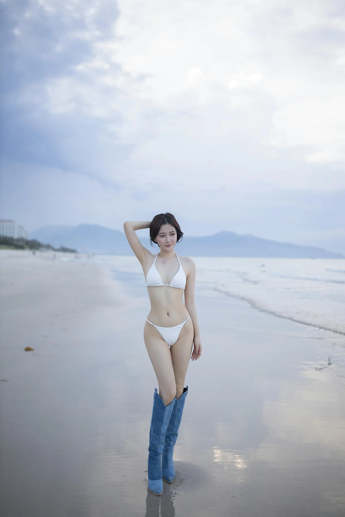 XiuRen 秀人 No.N390 鱼子酱Fish沙滩白色比基尼写真 - 8