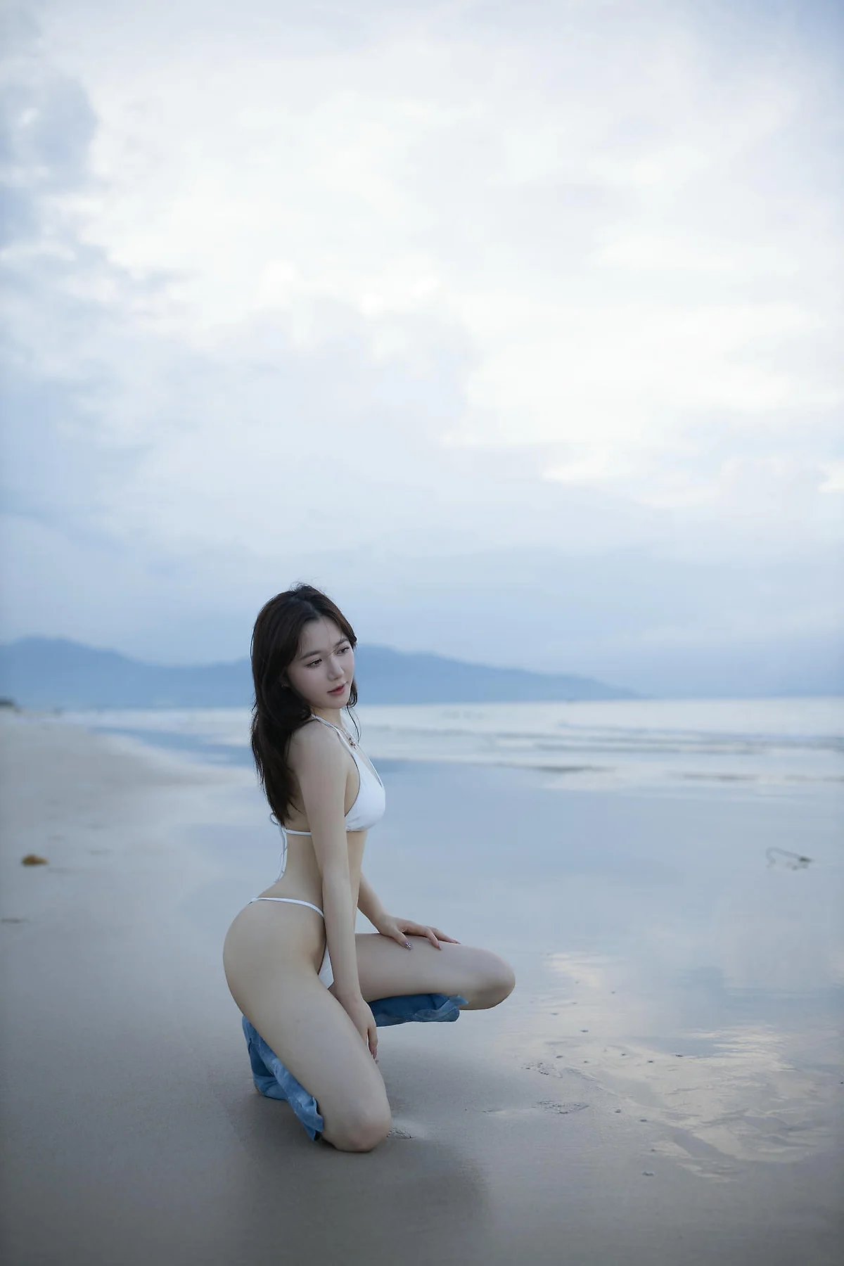 XiuRen 秀人 No.N390 鱼子酱Fish沙滩白色比基尼写真 - 2
