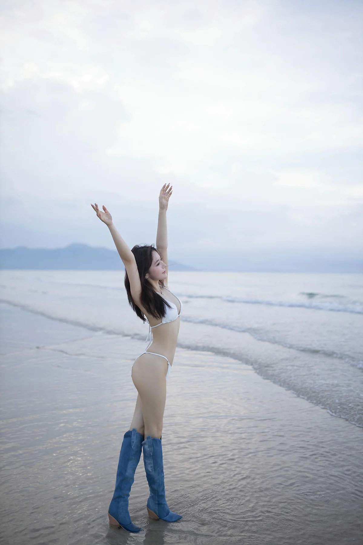XiuRen 秀人 No.N390 鱼子酱Fish沙滩白色比基尼写真 - 7