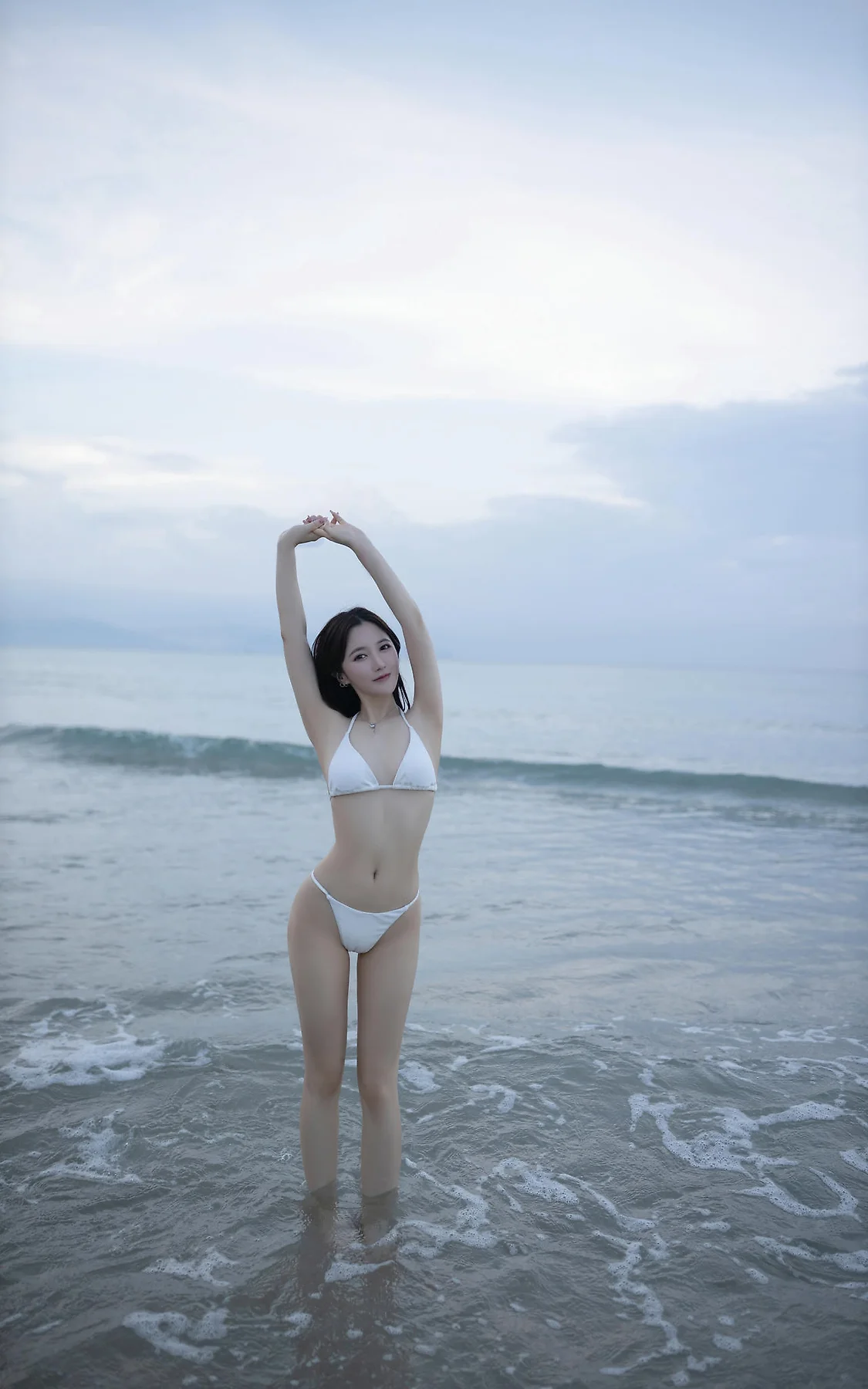 XiuRen 秀人 No.N390 鱼子酱Fish沙滩白色比基尼写真 - 7