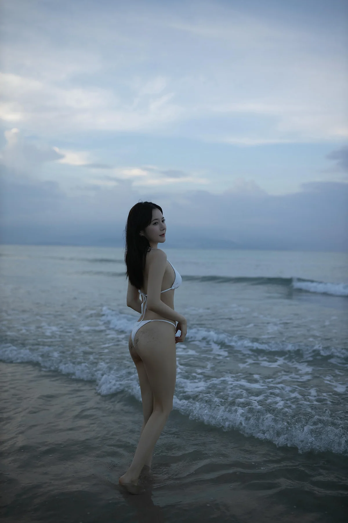XiuRen 秀人 No.N390 鱼子酱Fish沙滩白色比基尼写真 - 8