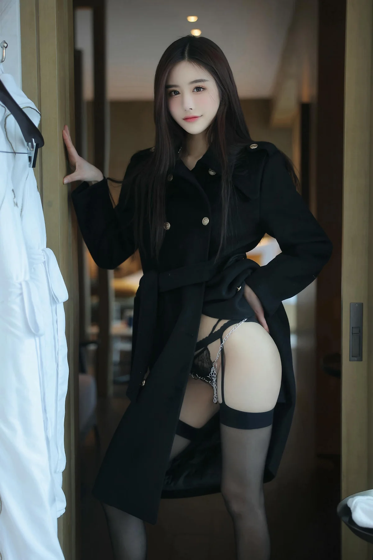 XiuRen 秀人 No.N392 晚苏susu乳贴爆乳黑丝美腿 - 2