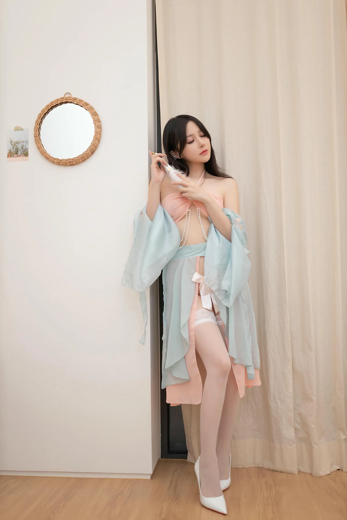 XiuRen 秀人 No.N399 鱼子酱Fish古风写真玉背美腿写真 - 9