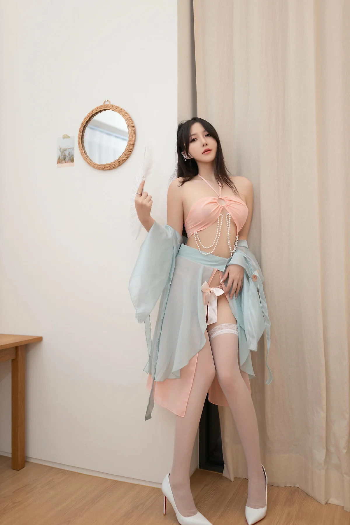 XiuRen 秀人 No.N399 鱼子酱Fish古风写真玉背美腿写真 - 2