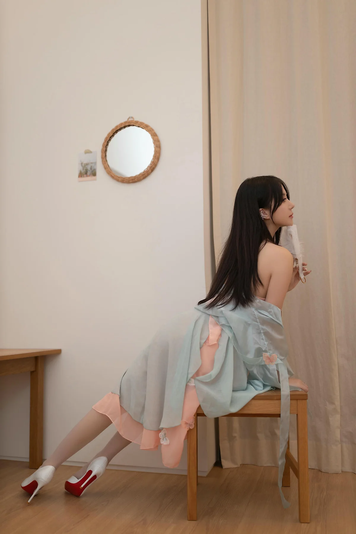 XiuRen 秀人 No.N399 鱼子酱Fish古风写真玉背美腿写真 - 9