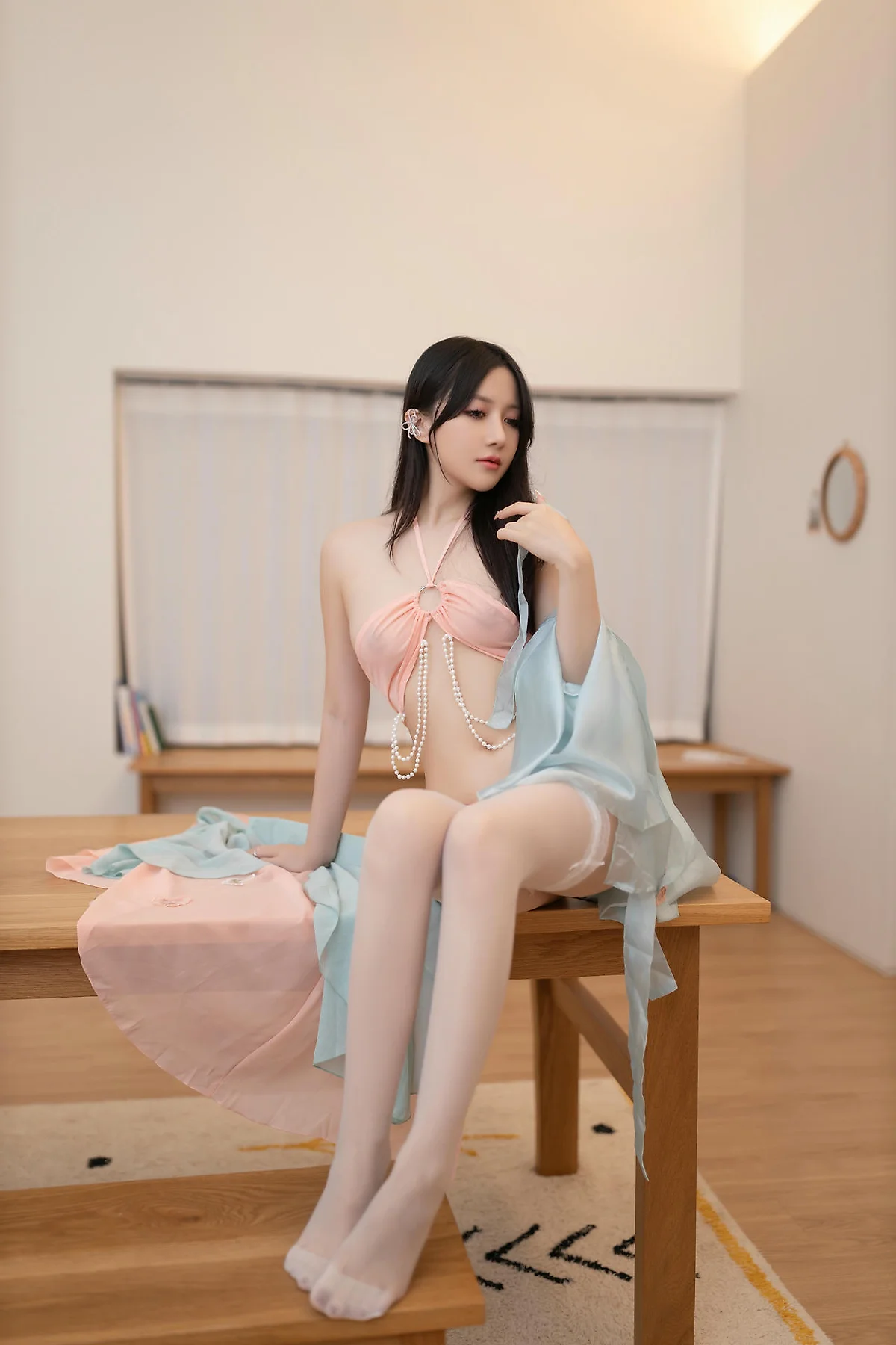 XiuRen 秀人 No.N399 鱼子酱Fish古风写真玉背美腿写真 - 1