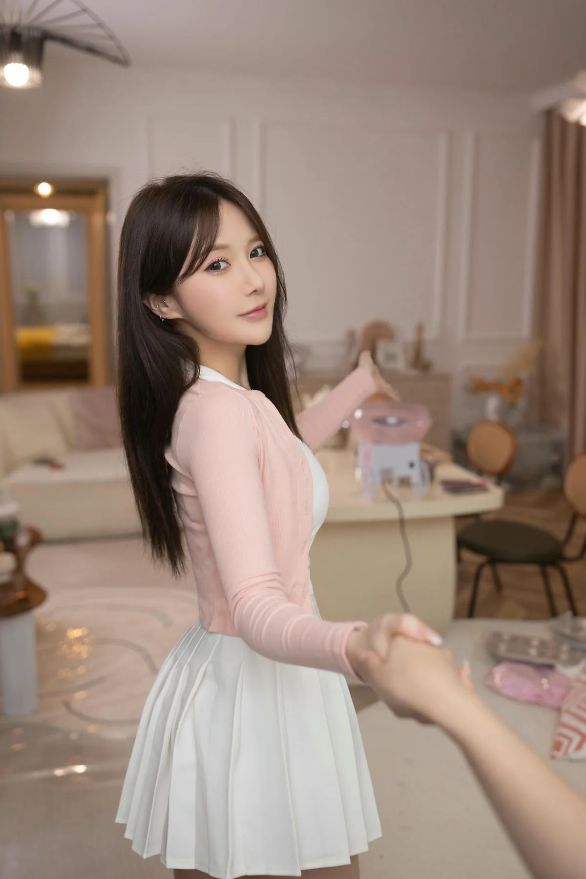 XiuRen 秀人 No.N409 鱼子酱Fish厨娘性感粉色围裙 - 2