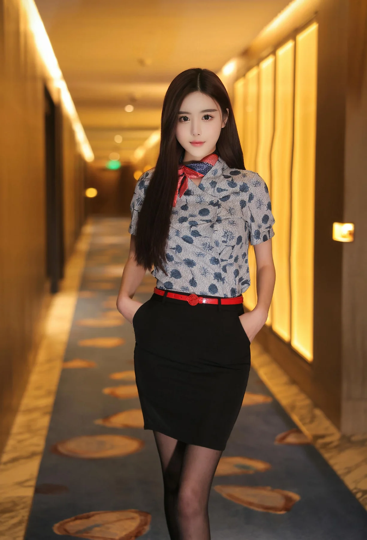 XiuRen 秀人 No.N410 晚苏susu性感空姐制服丝袜 - 1