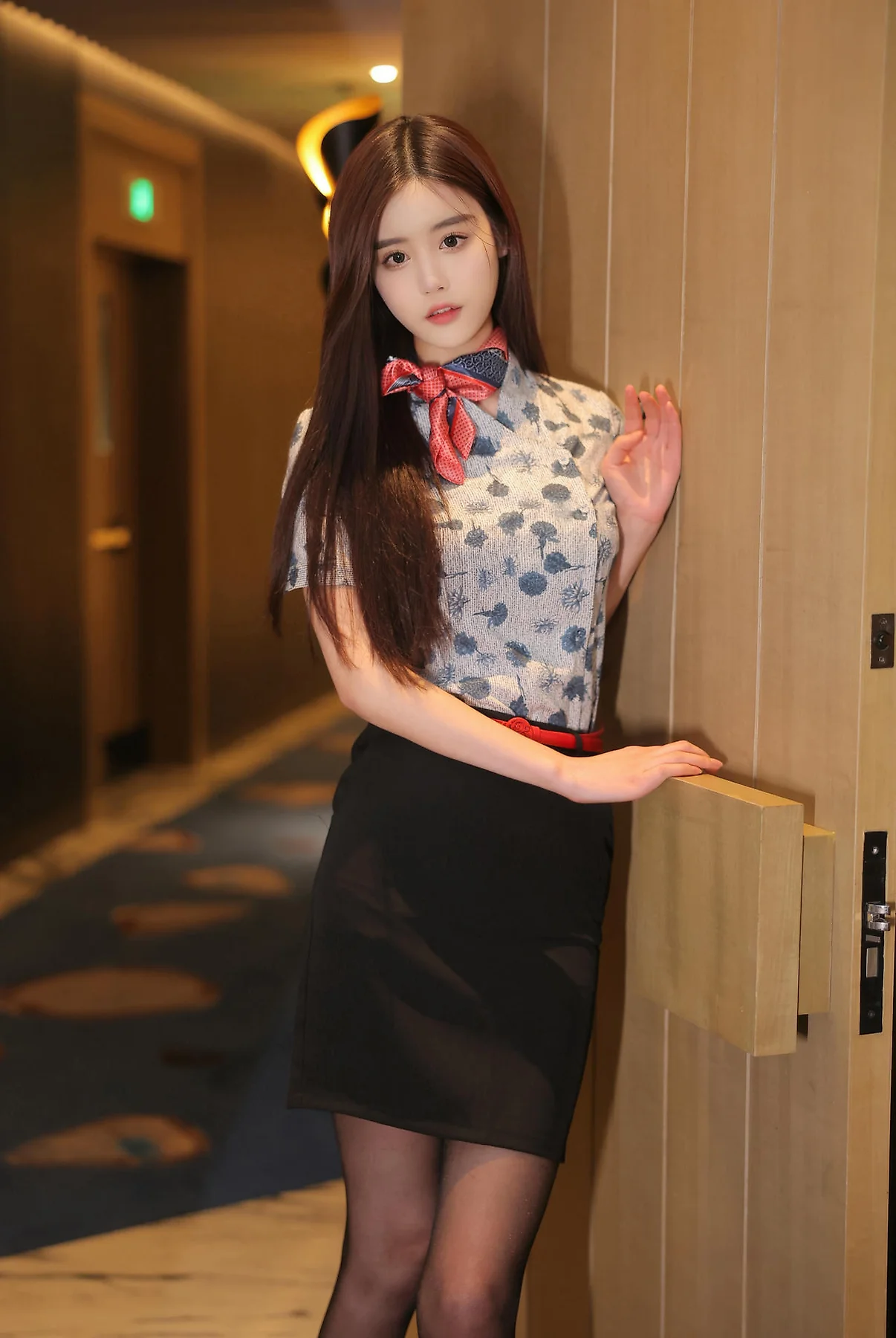 XiuRen 秀人 No.N410 晚苏susu性感空姐制服丝袜 - 4