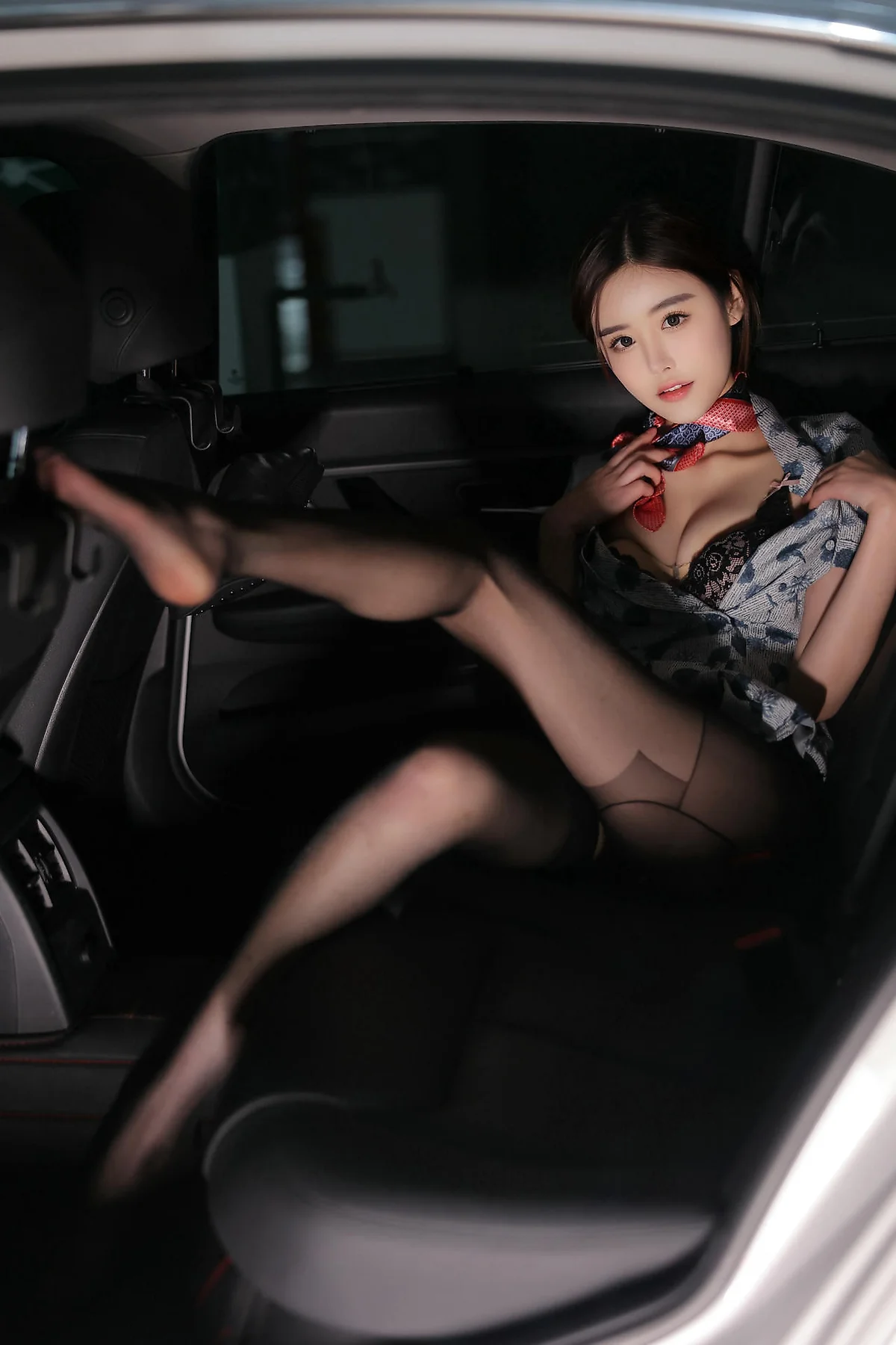 XiuRen 秀人 No.N410 晚苏susu性感空姐制服丝袜 - 1