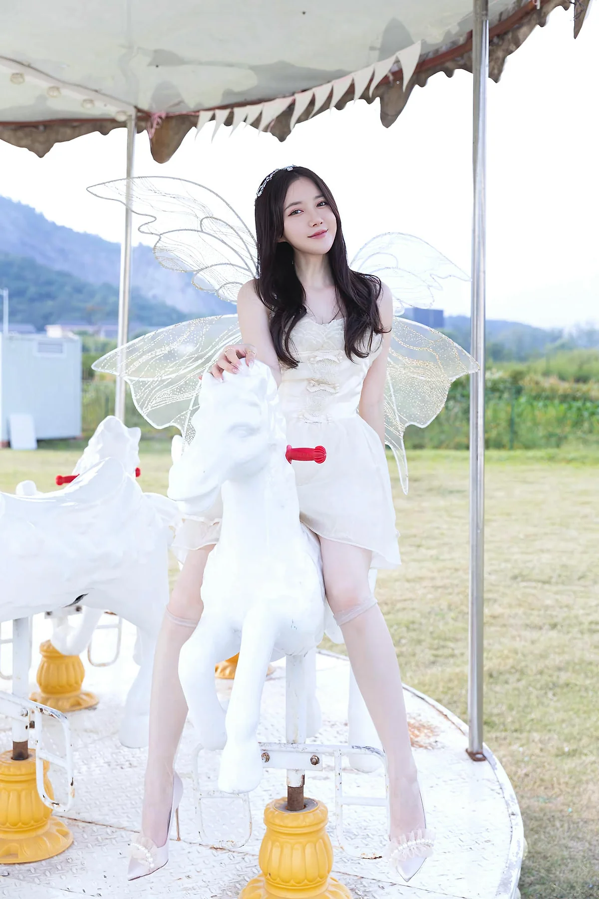 XiuRen 秀人 No.N421 鱼子酱Fish户外精灵仙女写真 - 1