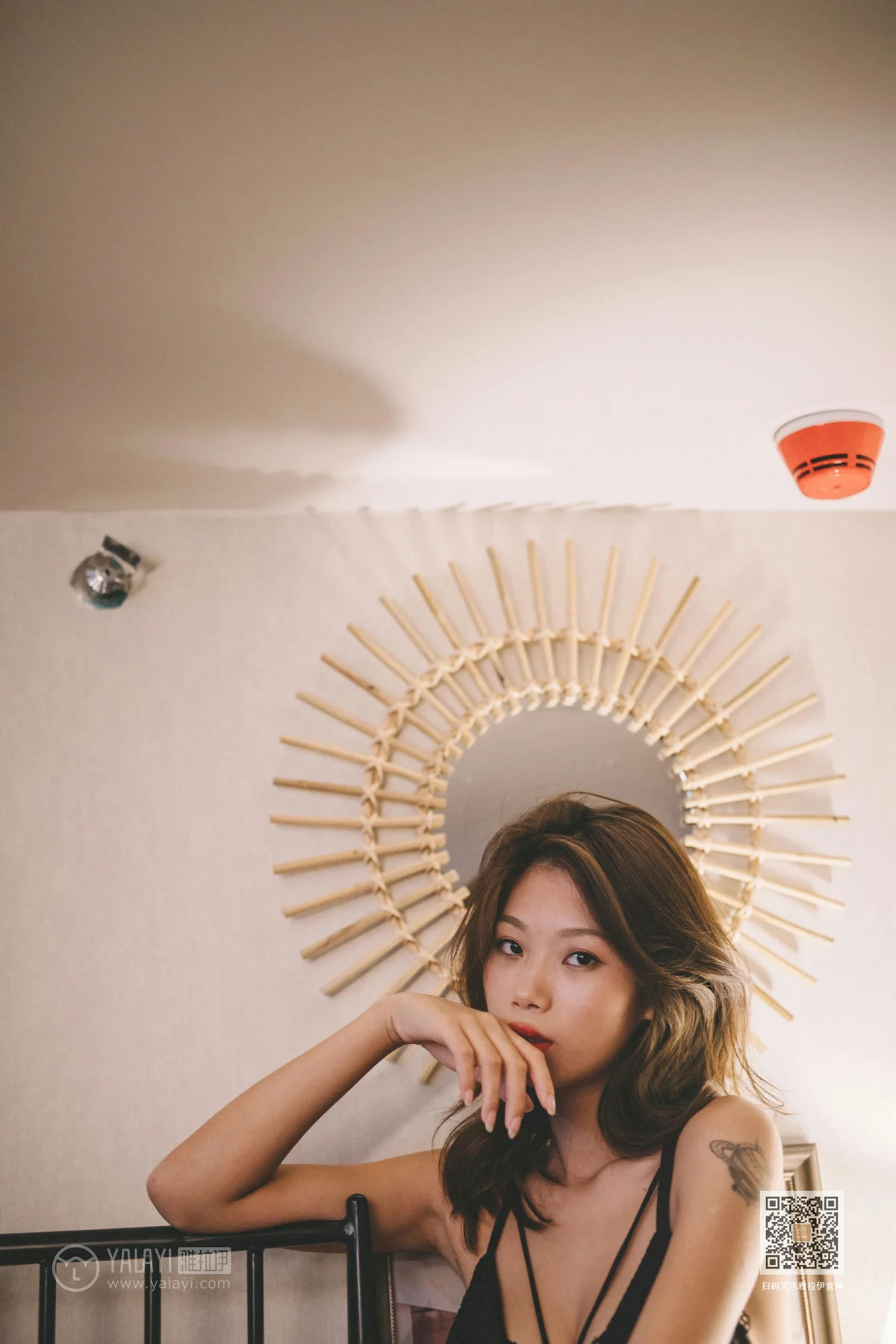 YALAYI 雅拉伊 Vol.599 静初 她们出去了 - 4