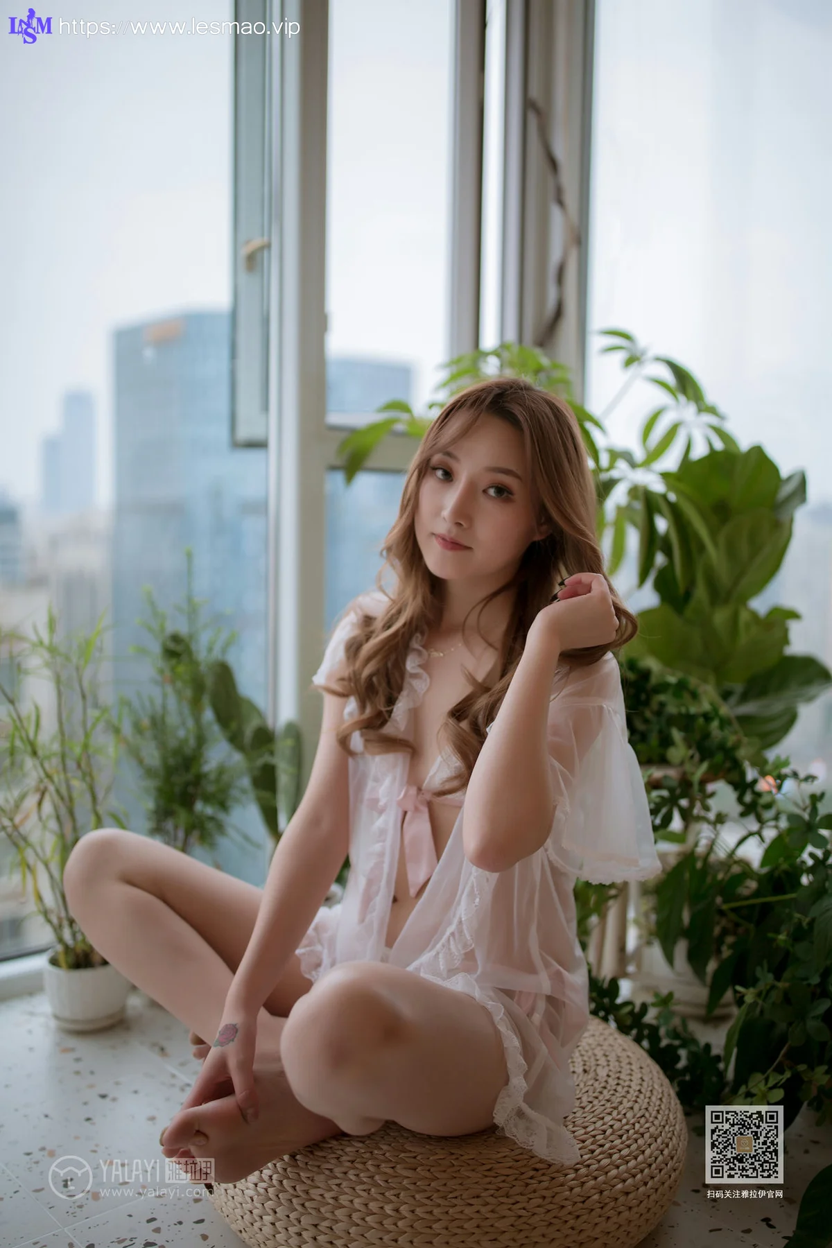 YALAYI 雅拉伊 Vol.651  透视诱惑 上官莹莹《从花园到闺房》 - 9