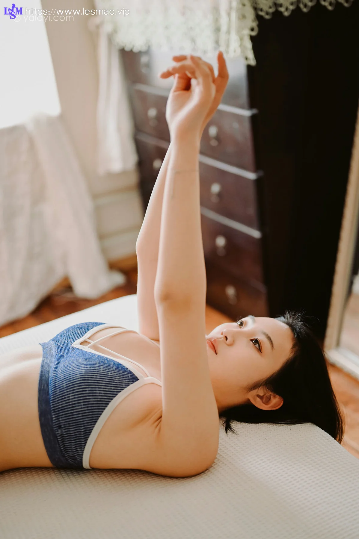 YALAYI 雅拉伊 Vol.668   沈伊 《作画的女孩》 - 10