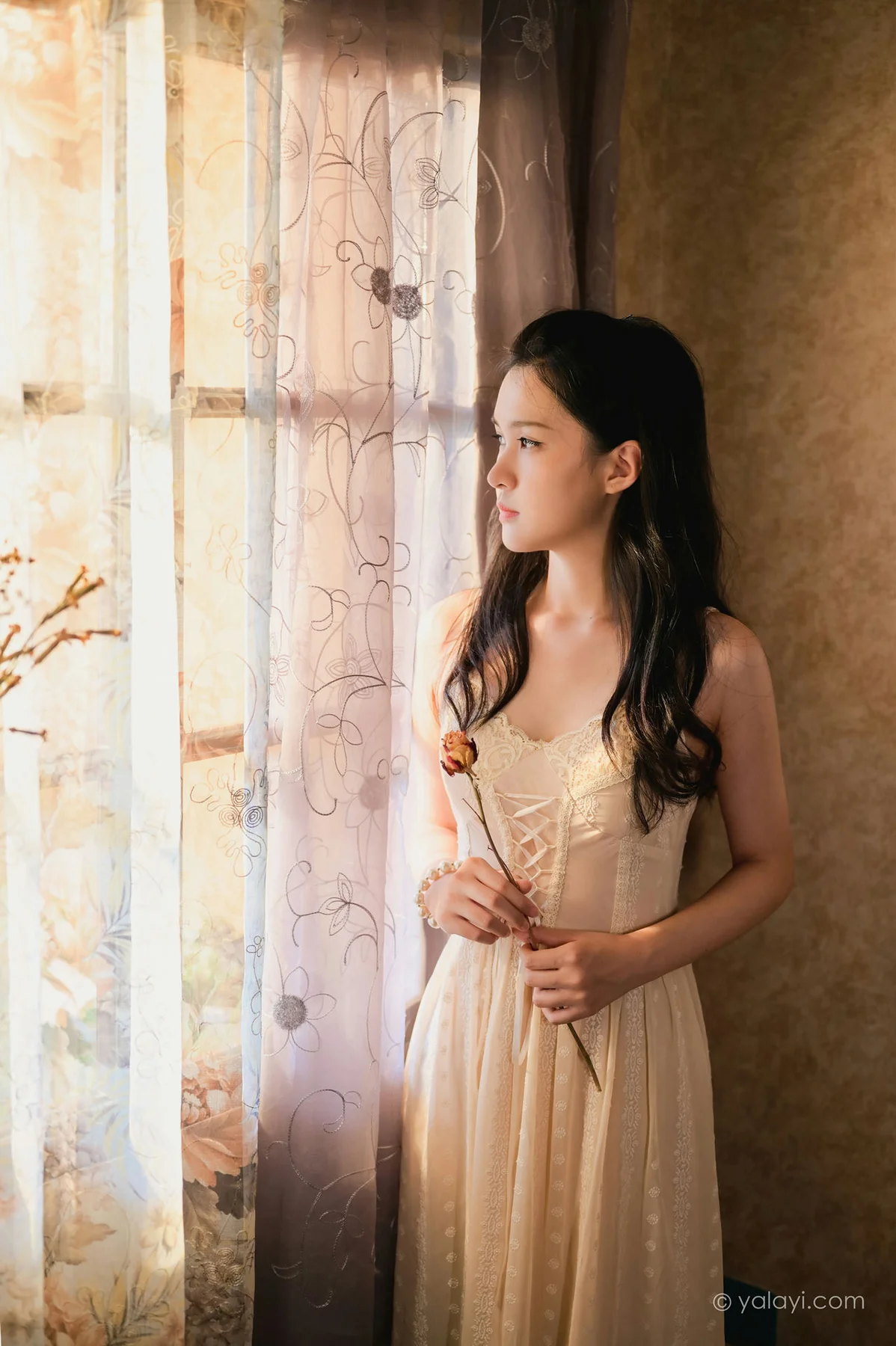 YALAYI 雅拉伊 Vol.687    方岚 《盼》 - 10