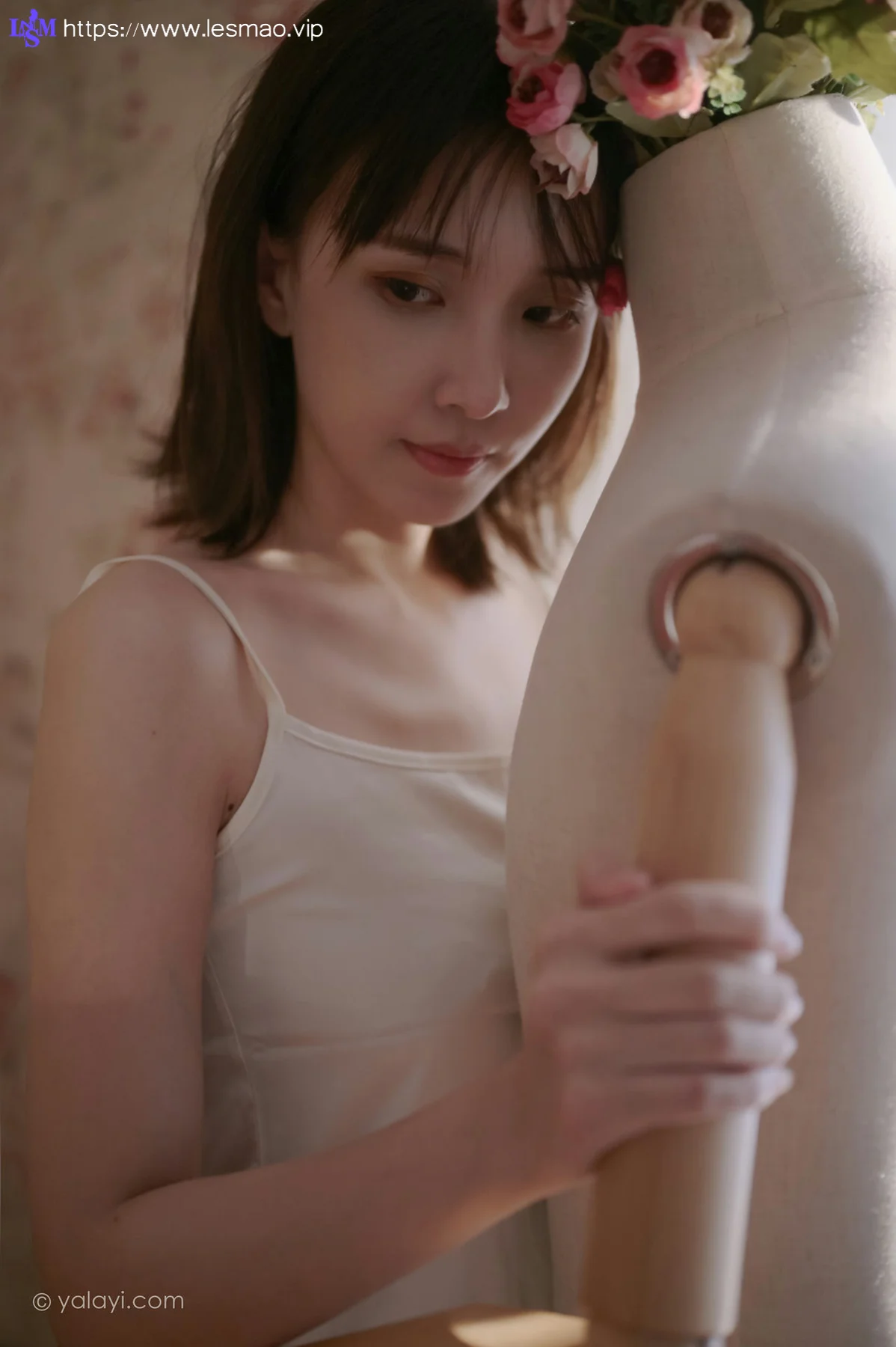 YALAYI 雅拉伊 Vol.695     妍妍《孤独患者》 - 1