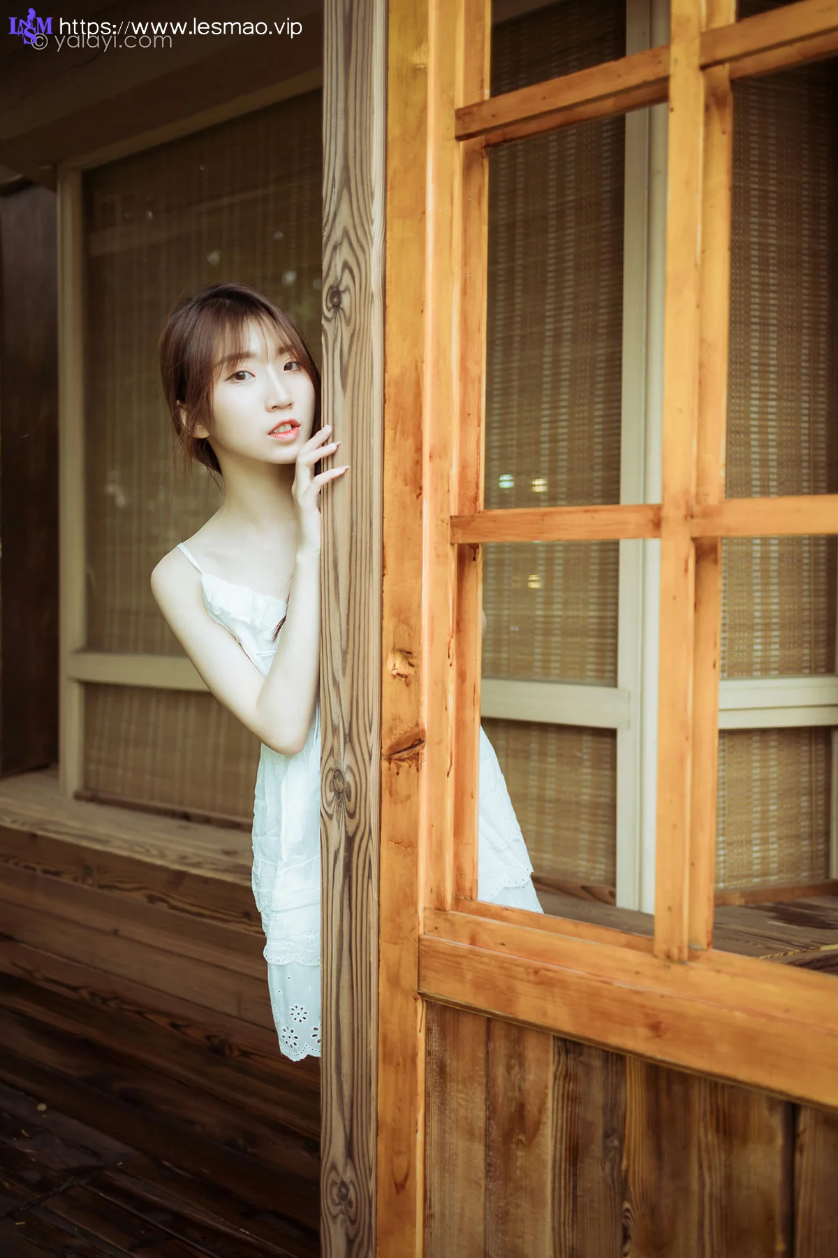 YALAYI 雅拉伊 Vol.714    小乔 雨后花园 - 6