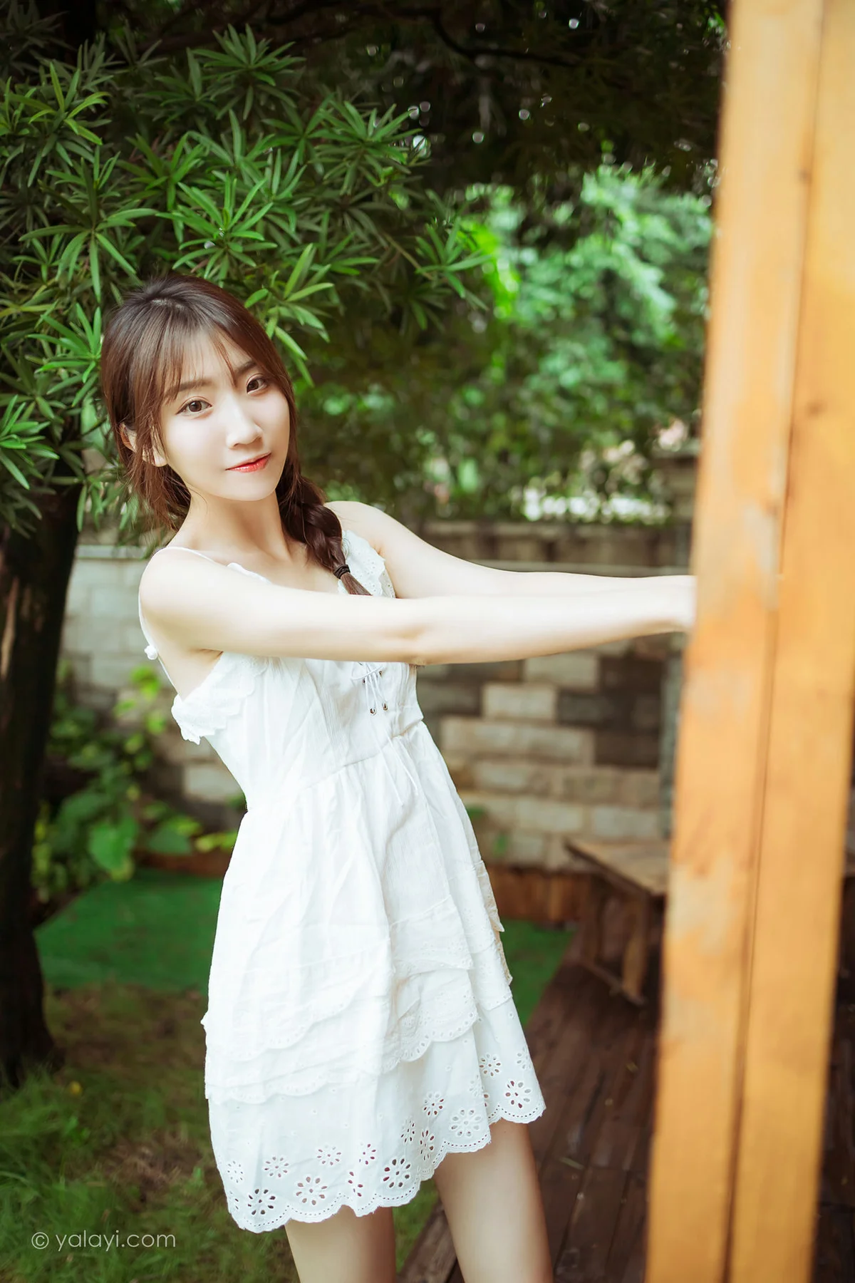 YALAYI 雅拉伊 Vol.714    小乔 雨后花园 - 9