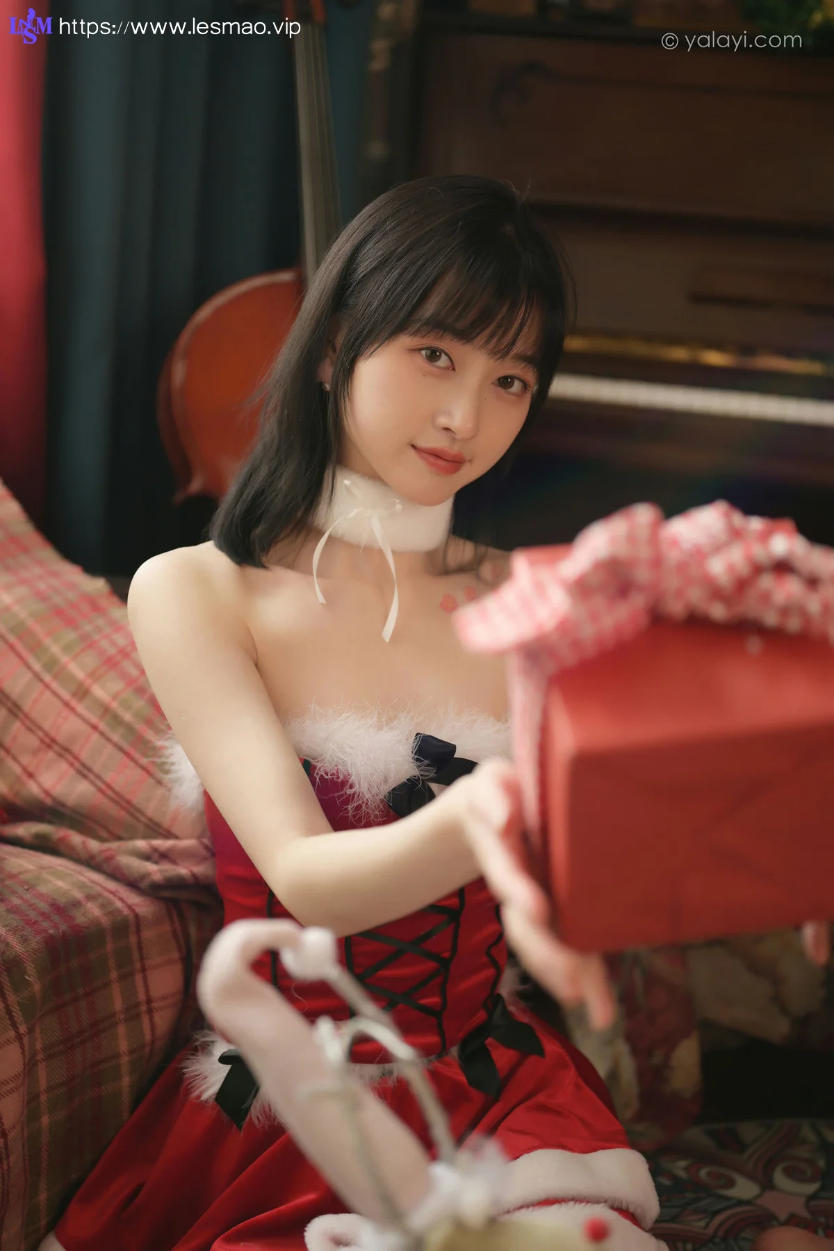 YALAYI 雅拉伊 Vol.854    京京 平平安安 - 7