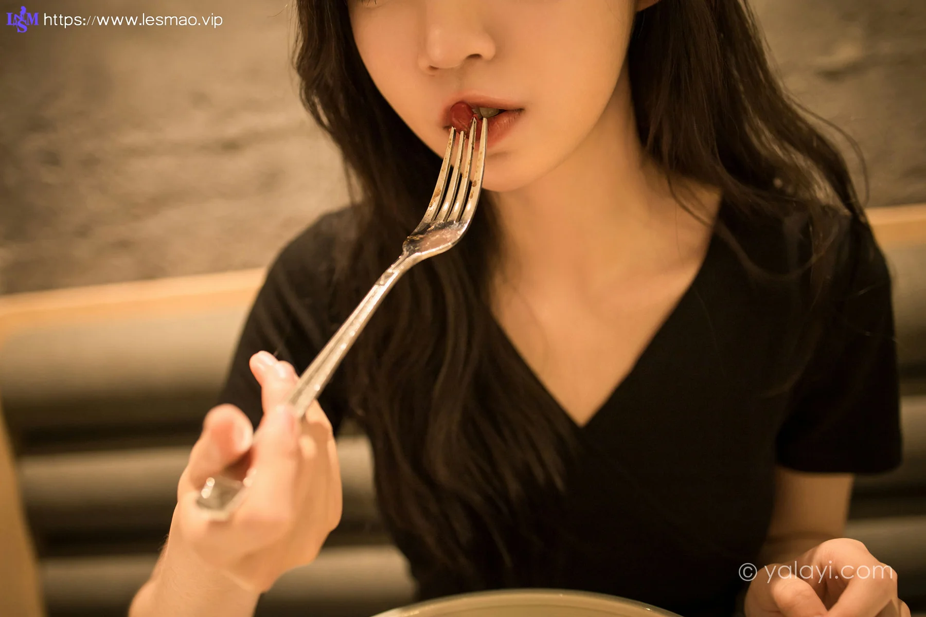 YALAYI 雅拉伊 Vol.859    小乔 梦见前女友 - 1
