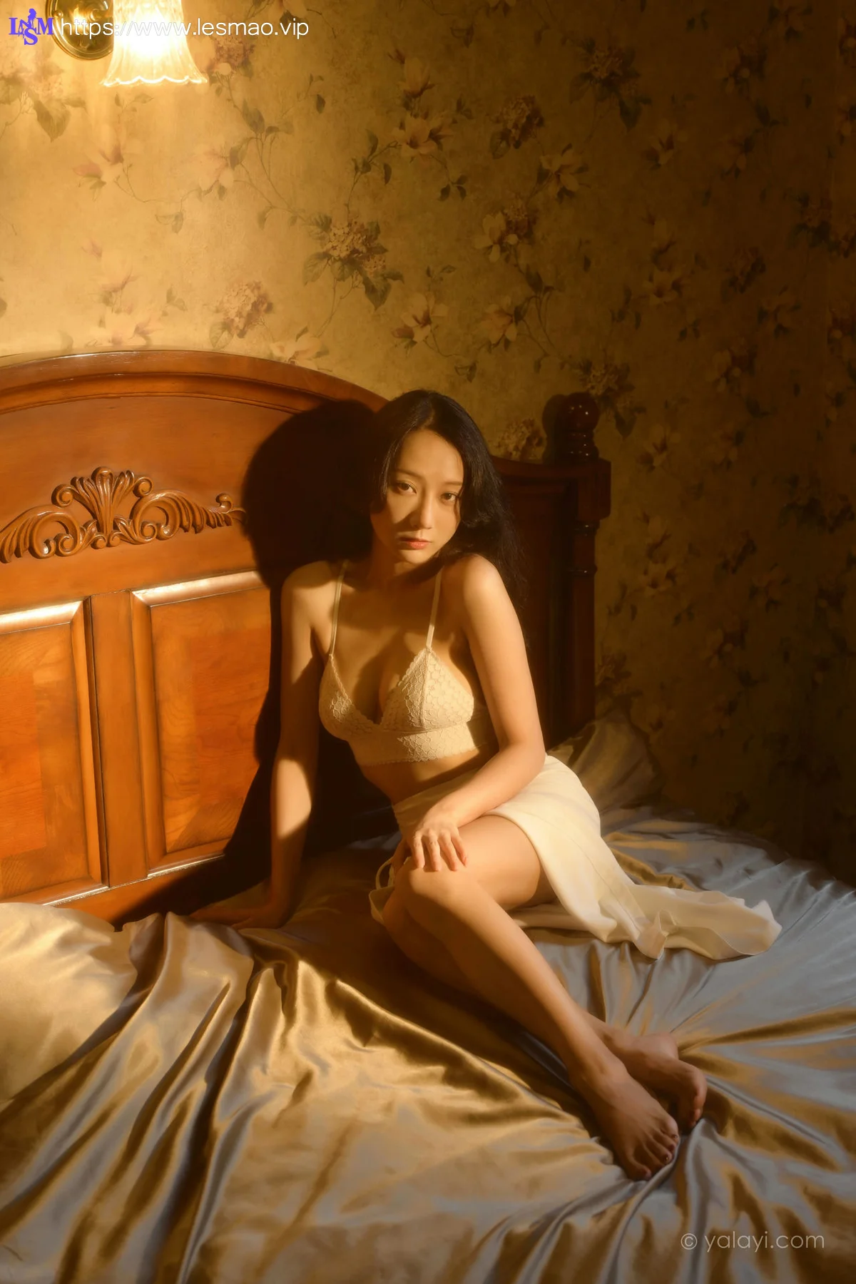 YALAYI 雅拉伊 Vol.936  何嘉颖 她是谁 - 2