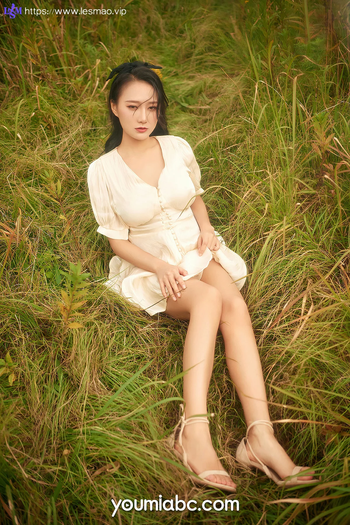 YOUMEI 尤美    何嘉颖 户外花季嫩模 - 4