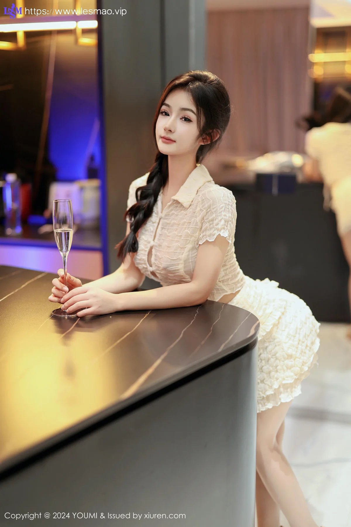 YOUMI 尤蜜荟 Vol.1067 谭小灵 浅色轻透上衣性感写真2 - 2