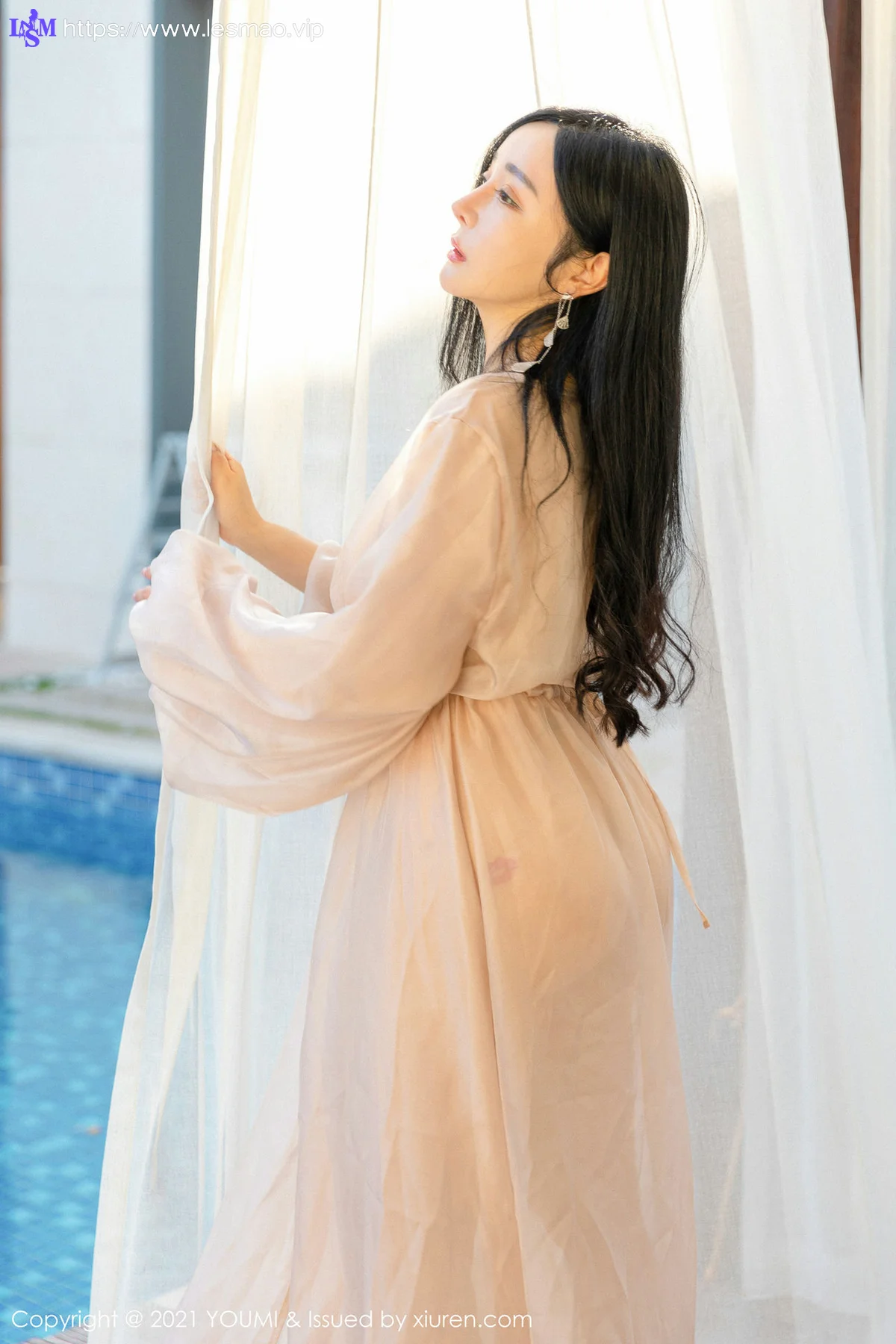 YOUMI 尤蜜荟 Vol.631 轻薄通透长裙 允爾 爆乳美胸三亚旅拍 - 5