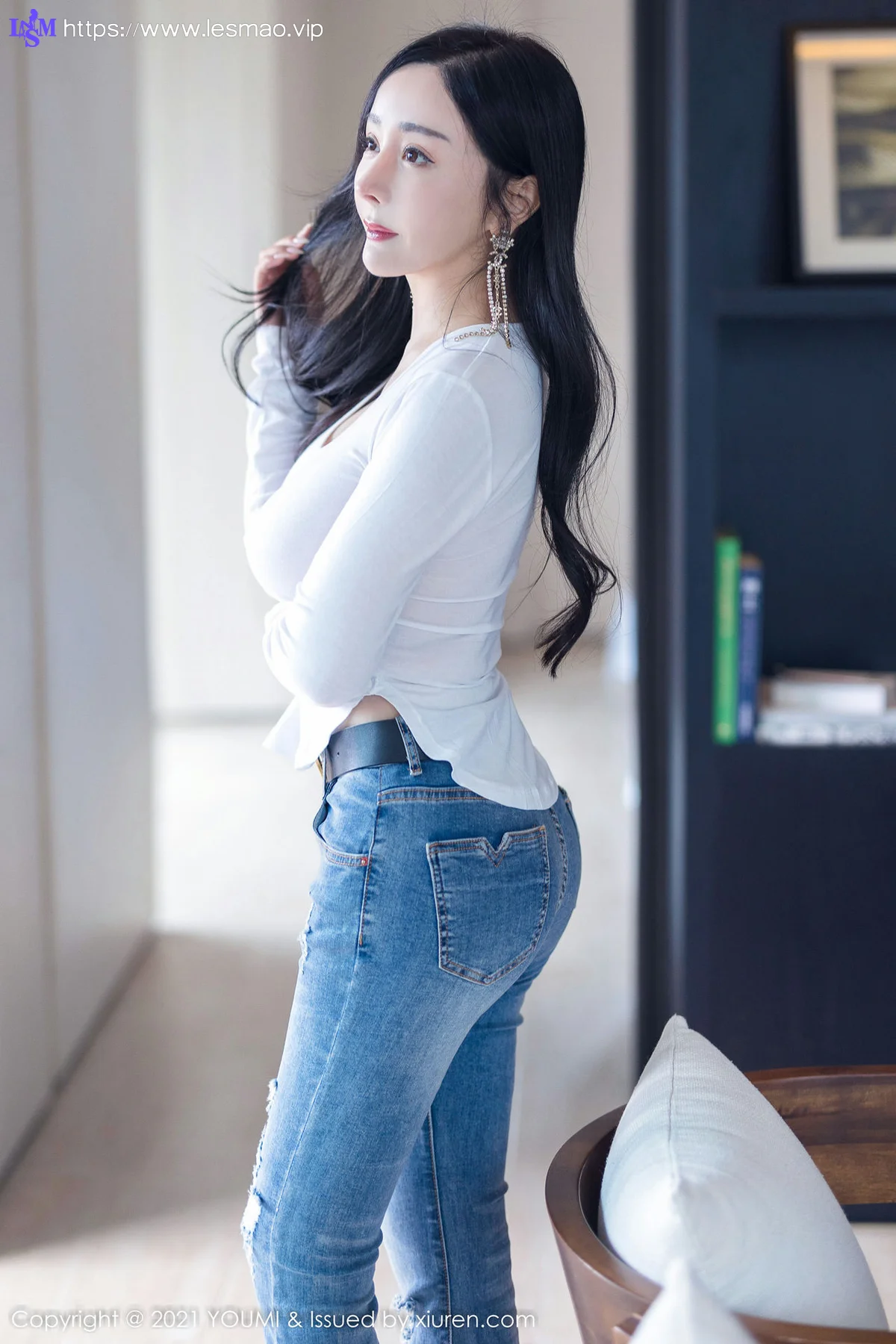 YOUMI 尤蜜荟 Vol.726 巨乳婀娜丰腴 允爾 写真发布33 - 3