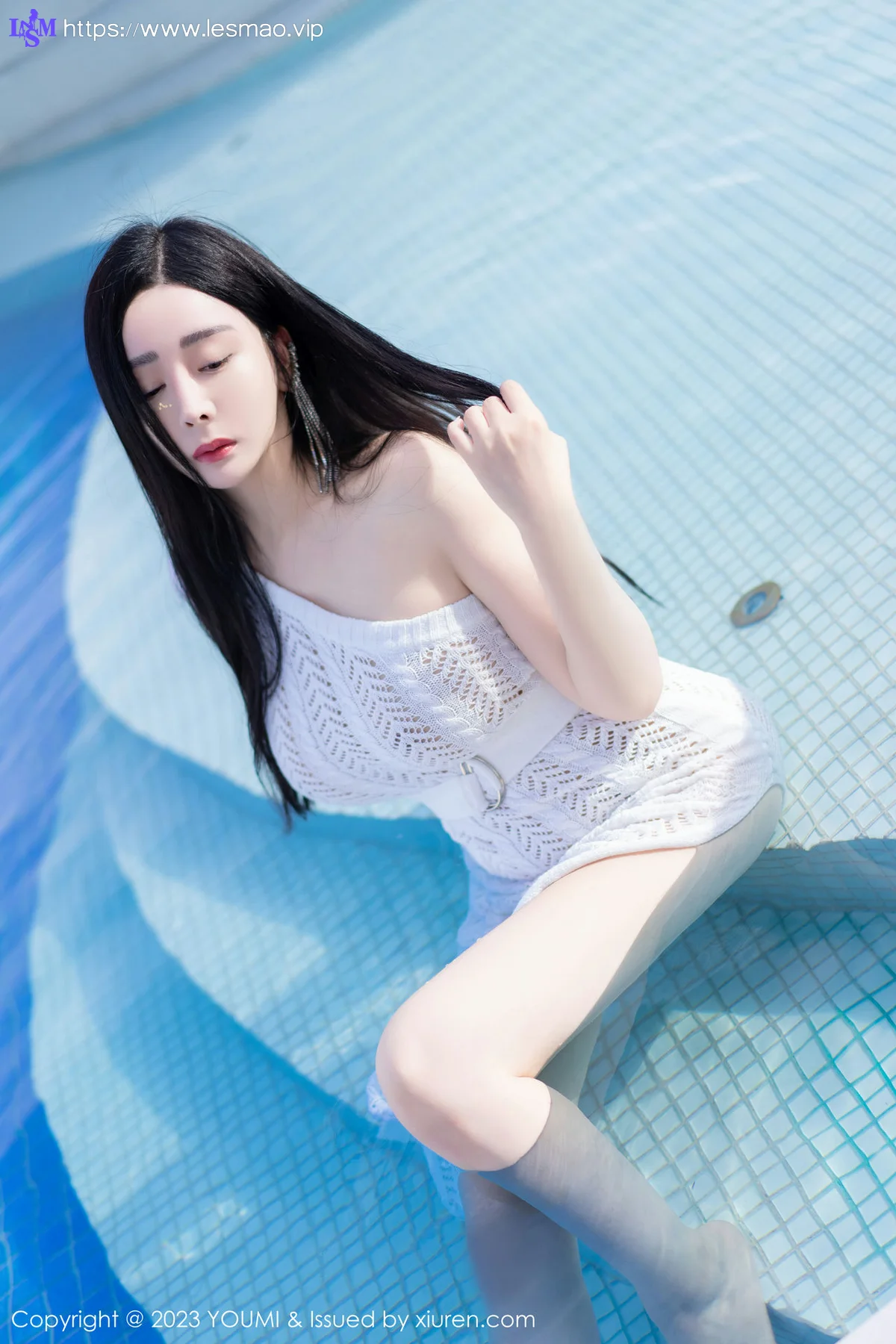 YOUMI 尤蜜荟 Vol.960 允爾 巨乳泳池拍摄性感写真333 - 2
